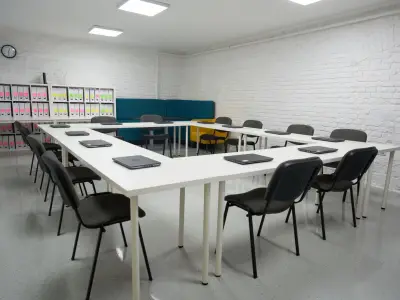 Tárgyalóterem Tárgyalóterem